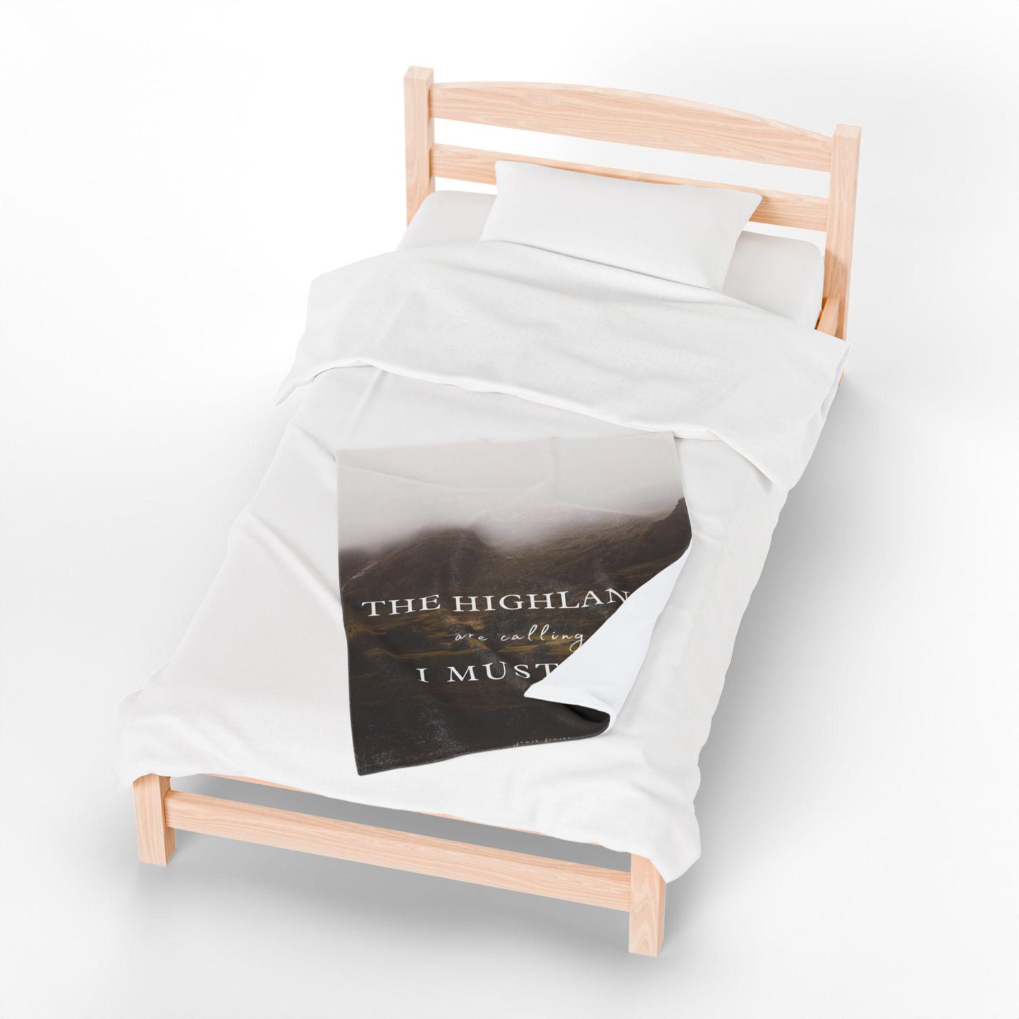 Highlands Inspired Velveteen Plush Blanket: Cozy Travel Throw