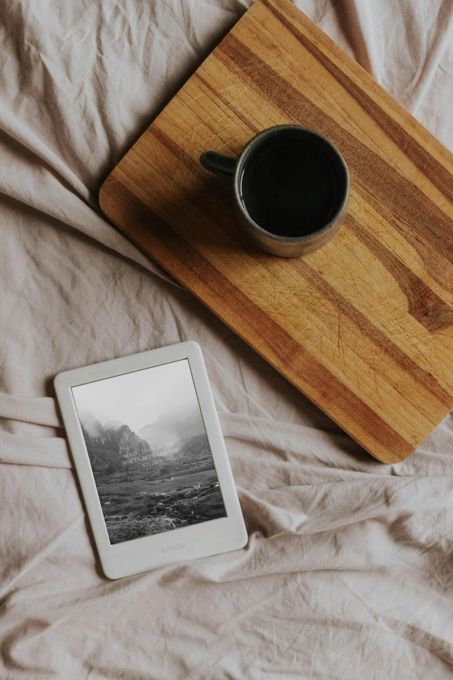 Outlander Inspired Kindle Lockscreen Bundle: 5 Scottish Highlands Wallpapers (Digital Download)