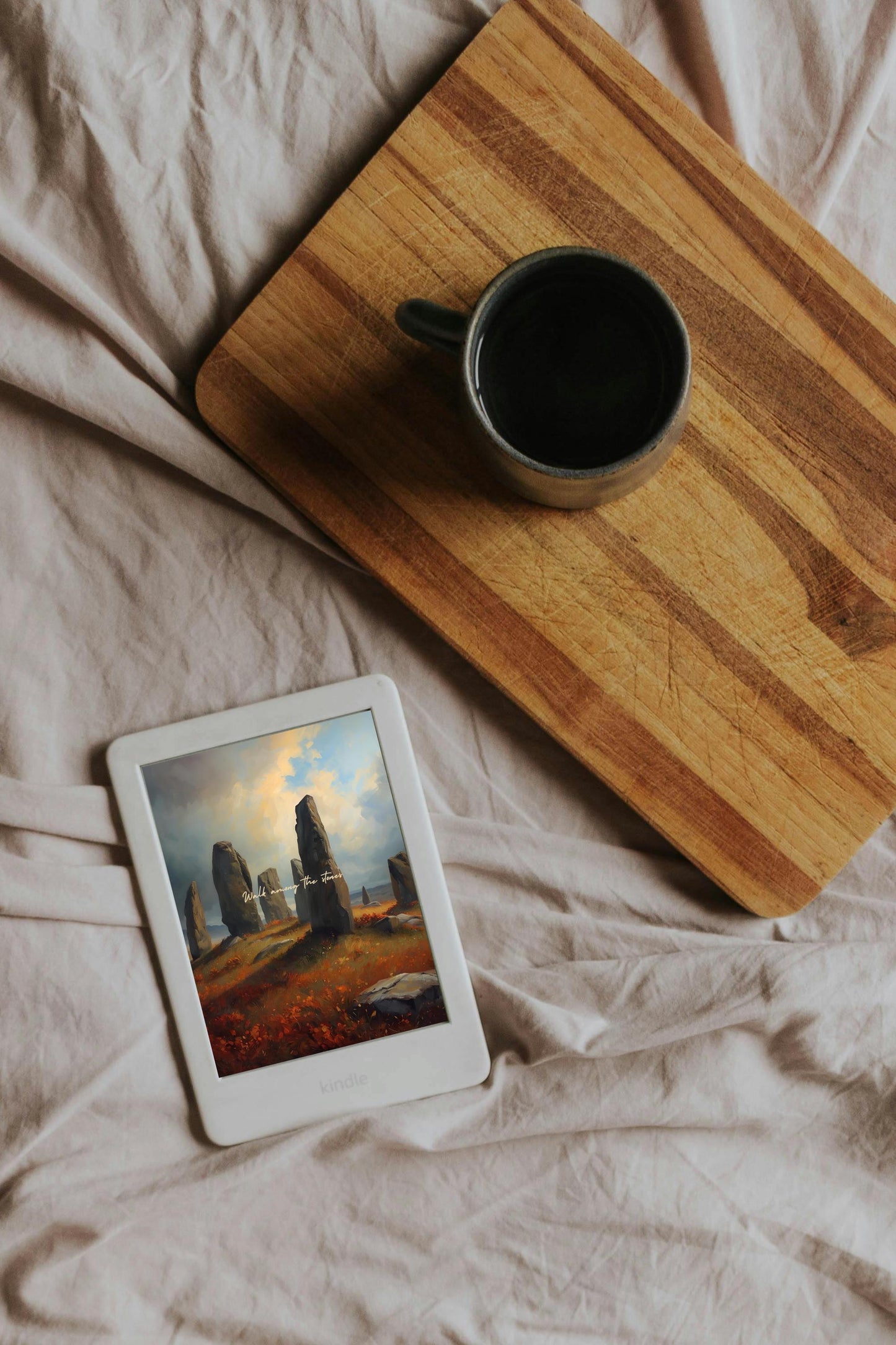 Outlander Kindle Lockscreen: Craigh Na Dun, Scottish Highlands (Digital Download)
